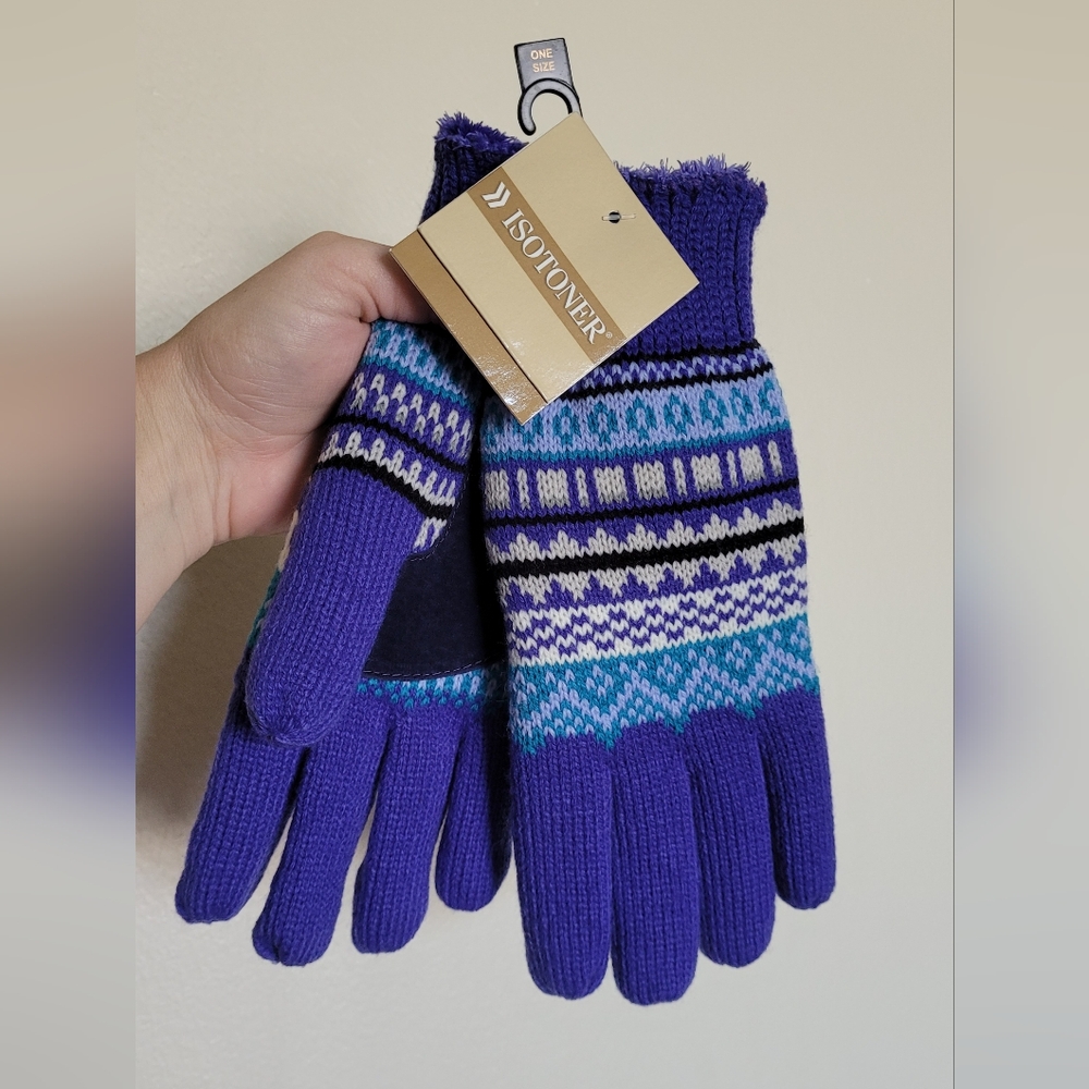 Isotoner Fair Isle Micro Luxe Lined Gloves, One Size. Violet & White Patterned.